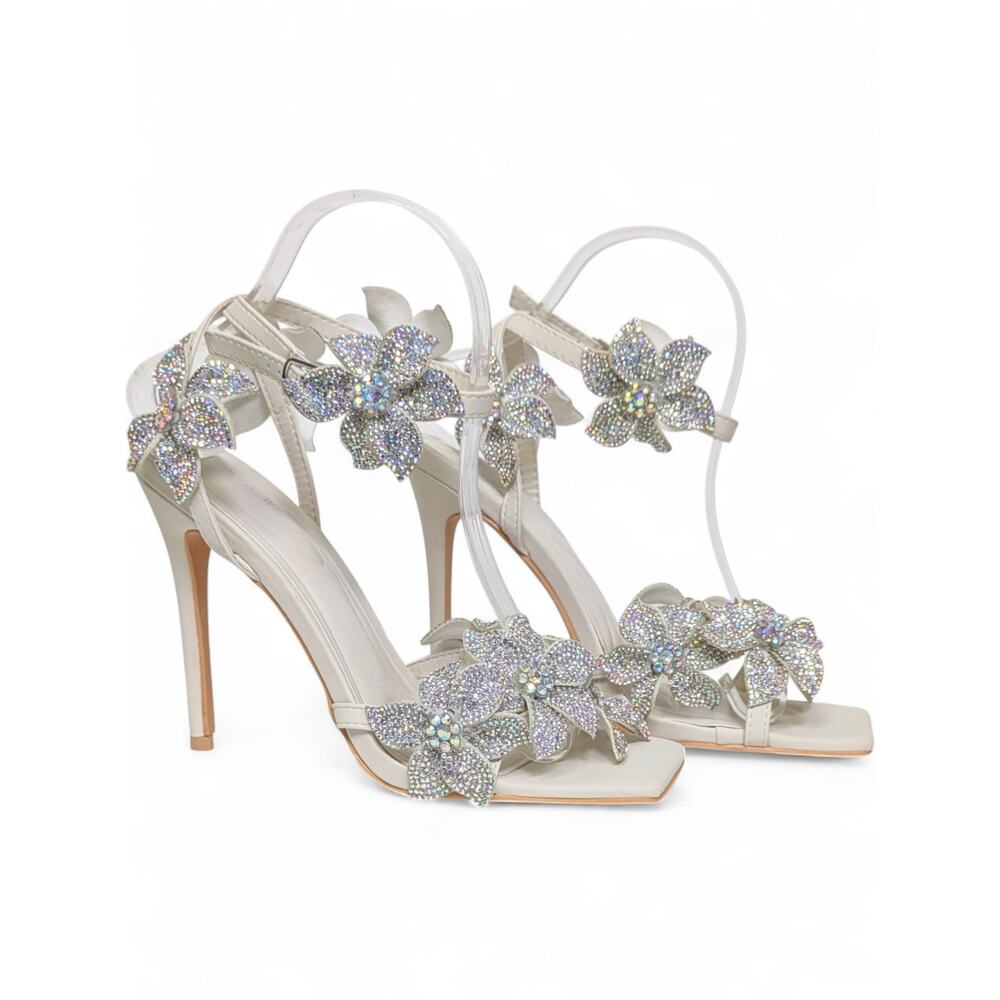 Azalea Wang Romi Rhinestone Floral White Ivory Stiletto Heels Sandal 8.5 NWOB